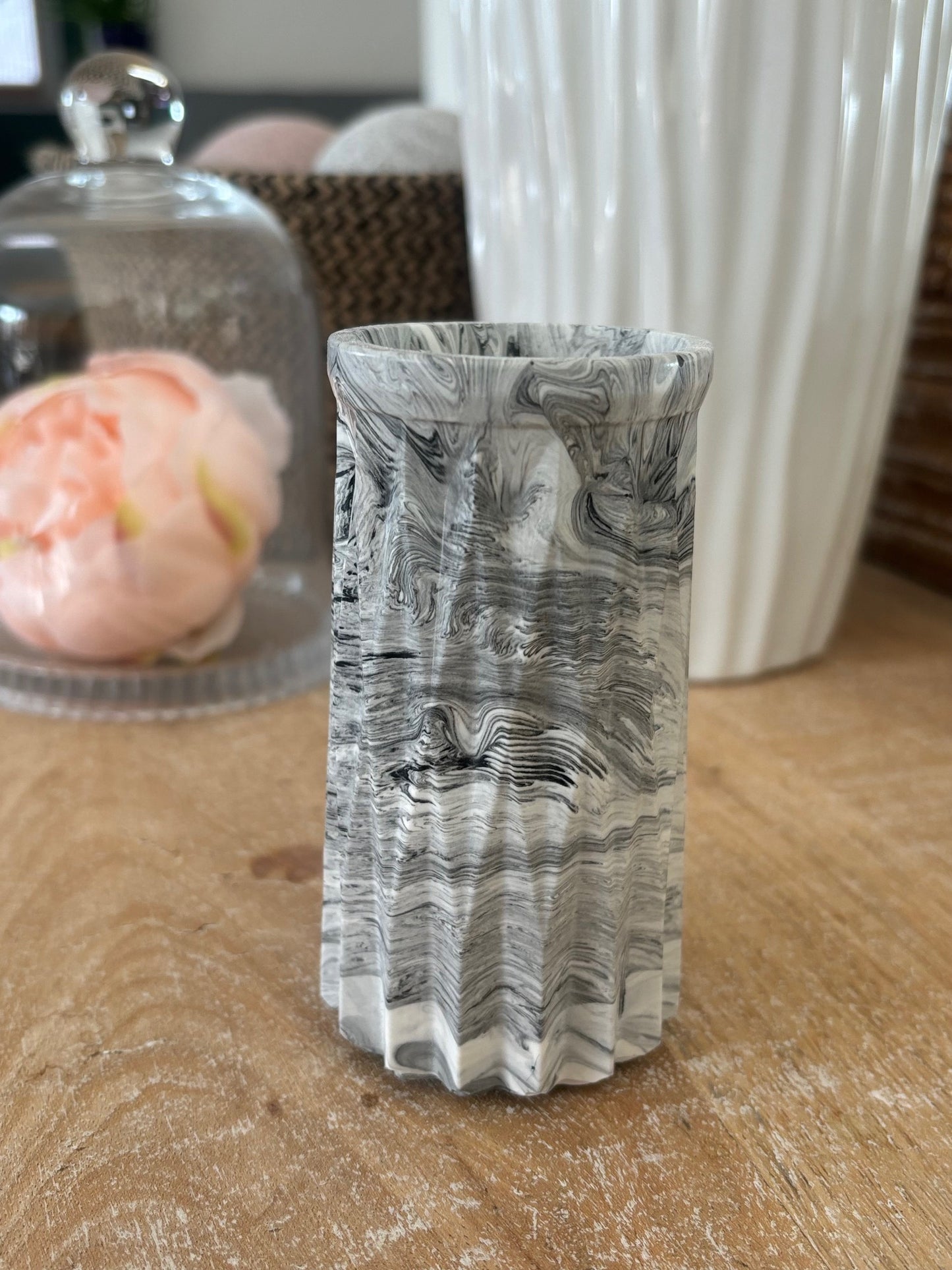 Petit vase marbré